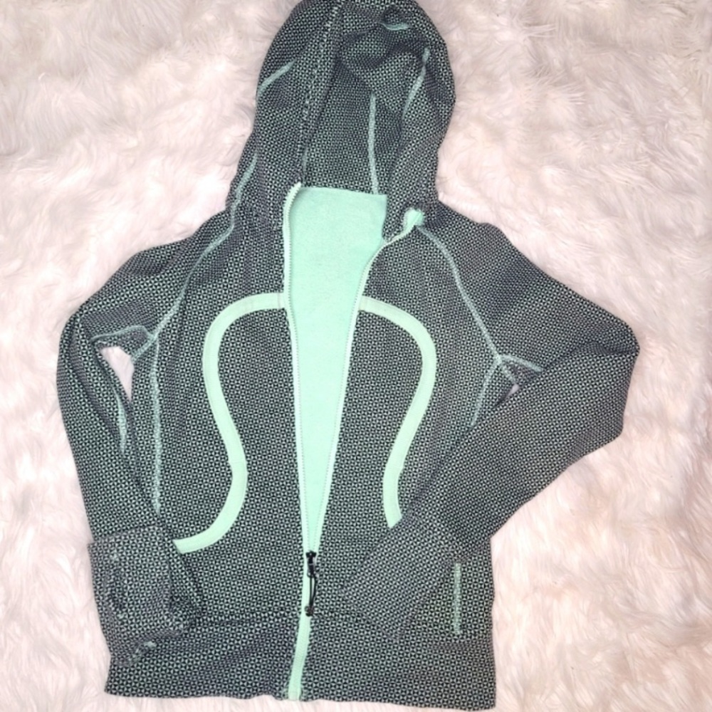 Lululemon scuba zip up hoodie size s